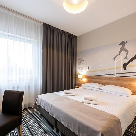 Hotel Maraton Szamotuły 외부 사진