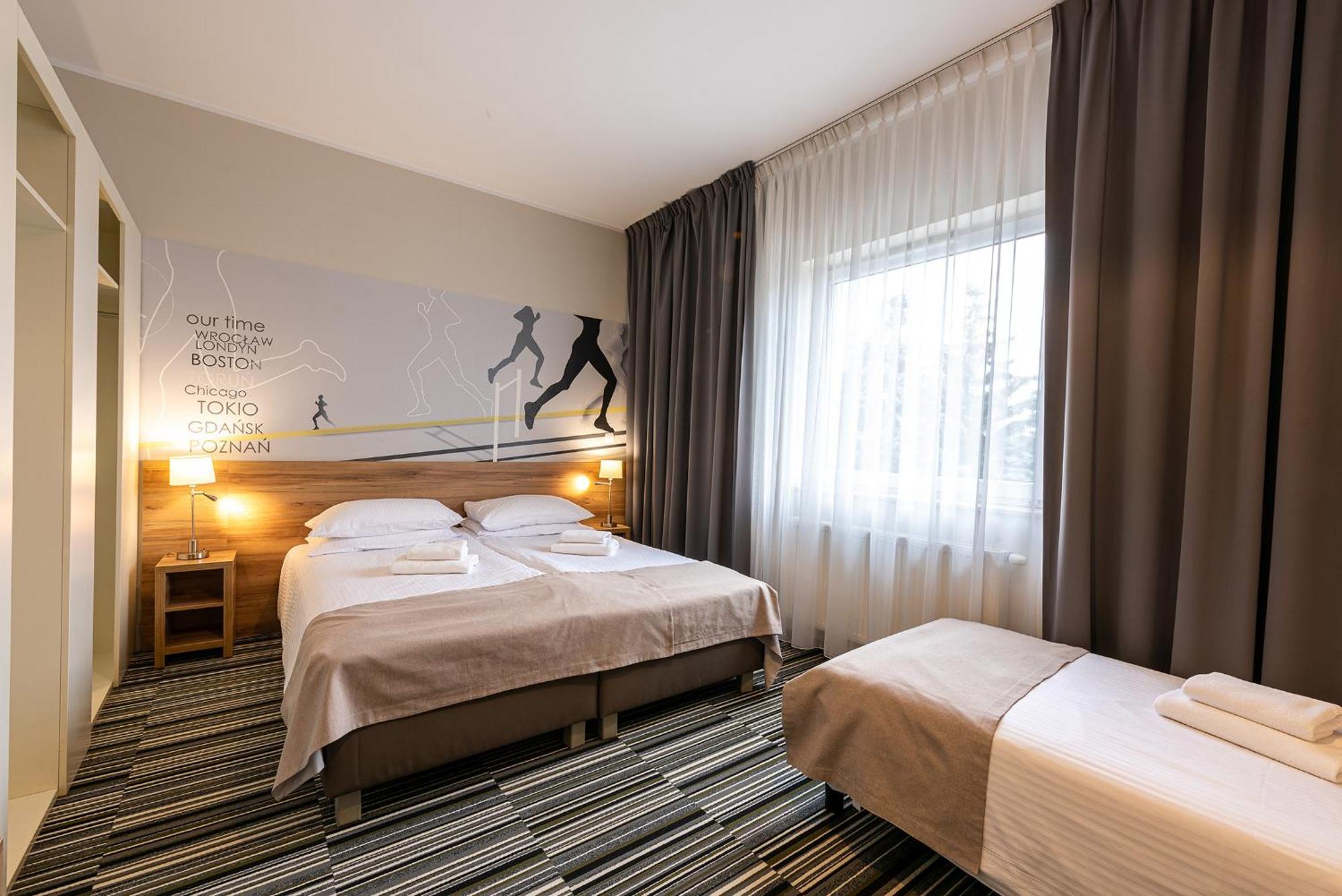 Hotel Maraton Szamotuły 외부 사진